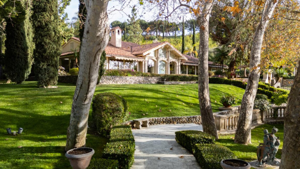 Dick Marconi’s spectacular 1,225-acre San Juan Capistrano estate, Marconi Ranch, is for sale with a $25 million price tag and is featured this week at TopTenRealEstateDeals.com. 